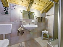 Chalet on Zettersfeld With Dolomite Views