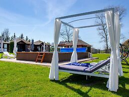 Holiday House Lacko Near Baltic Beach