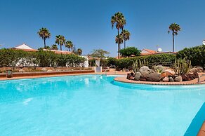 Central Bungalow With Communal Pool in Maspalomas