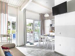 Bungalow in Caorle With Garden Furniture