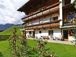 Apartment in Zillertal Near Horbergbahn