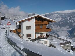 Apartment in Zillertal Near Horbergbahn