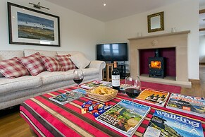 Stunningviews-privacy-hiking-sleeps8-wifi