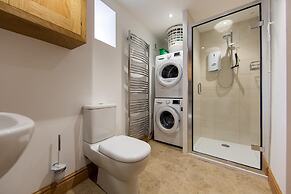 Stunningviews-privacy-hiking-sleeps8-wifi