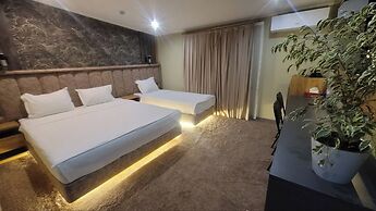 Homy House Hotel