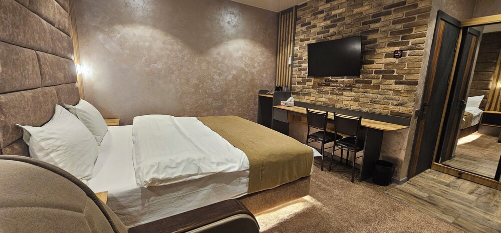 Homy House Hotel