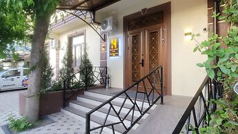 Homy House Hotel