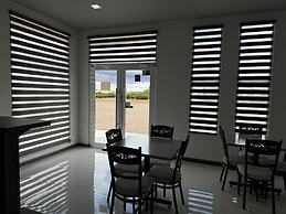 REL-X INN
