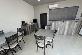 REL-X INN