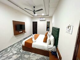 Hotel kamari Inn