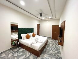 Hotel kamari Inn