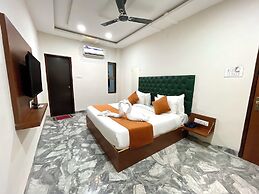 Hotel kamari Inn