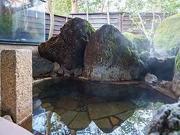 Yufuin Rakuyu
