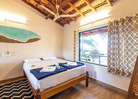 Sunset Cafe Beach Stay
