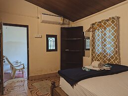 Sunset Cafe Beach Stay