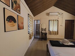 Sunset Cafe Beach Stay