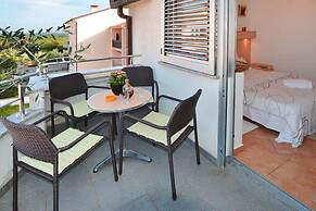 Modern Seaside Apartment in Rovinj