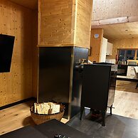 New Chalet With Garden and Private Sauna