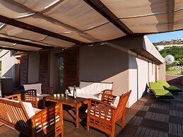 Villa in Rovanjska With Pool & Sea Views