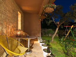 Villa in Rovanjska With Pool & Sea Views