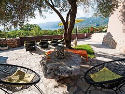 Villa in Rovanjska With Pool & Sea Views