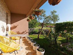 Villa in Rovanjska With Pool & Sea Views