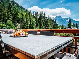 Hideway Chalet Gamsgluck With Pool and Sauna
