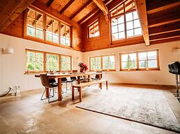 Hideway Chalet Gamsgluck With Pool and Sauna