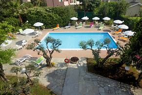 Loano Apartment With Pool for 6