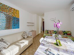 Loano Apartment With Pool for 6