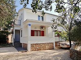 Apartment in Starigrad Near Paklenica