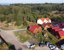 Comfortable Holiday Homes With Jacuzzi, Niechorze