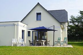 Holiday Home Morgat Near Sandy Beach