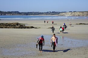 Holiday Home Morgat Near Sandy Beach