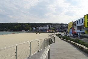 Holiday Home Morgat Near Sandy Beach