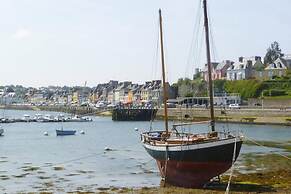 Holiday Home Morgat Near Sandy Beach