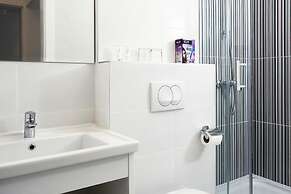 Apartment in Korculla With Pool