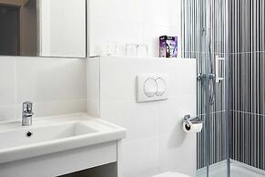 Apartment in Korculla With Pool