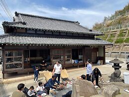 Hayase House