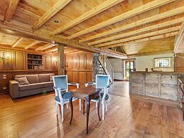Norman Manor House 8-10 Pers