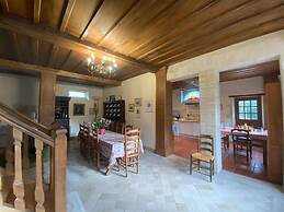 Norman Manor House 8-10 Pers