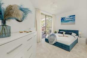 Beachfront Apartment With Indoor Pool and Sauna