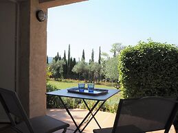 Cottage in Luberon Near Apt Market