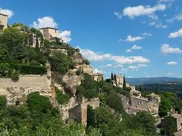 Cottage in Luberon Near Apt Market