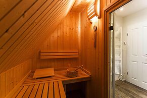 House by Bodden Lagoon With Sauna