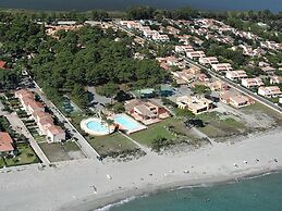 Apartment Near the Sea, Borgo-plage