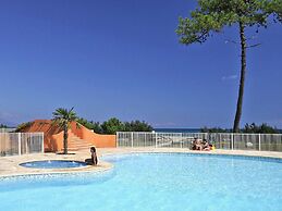 Apartment Near the Sea, Borgo-plage