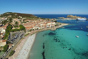 Romantic Getaway in L'ile-rousse