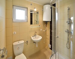 Large Holiday Homes, Swimming Pool, Jacuzzi
