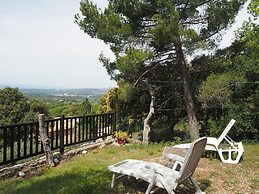 Chalet by Mont Ventoux With Stunning Views
